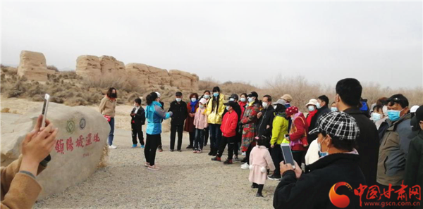 “引客入瓜”開門紅！瓜州迎來景區(qū)復(fù)工后首個旅行團(tuán)