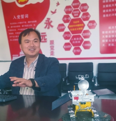 雷占許：航天報國，愿當好航天科普“排頭兵”