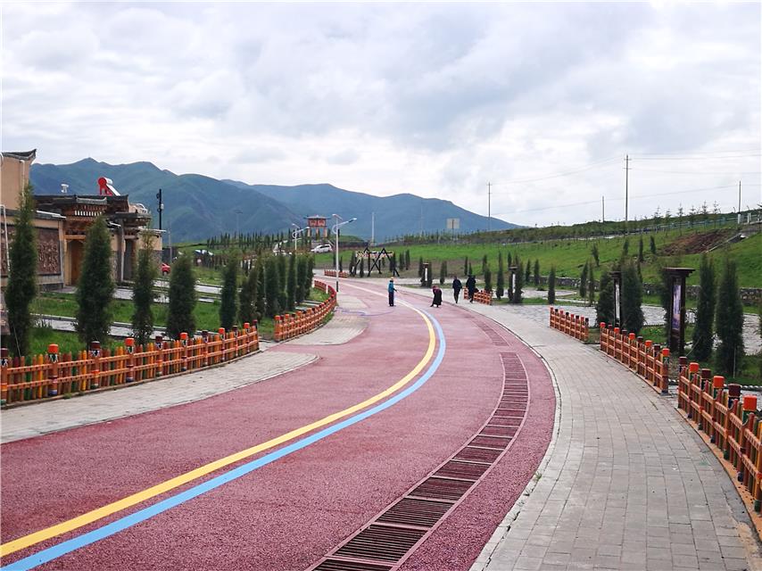甘肅甘南州夏河縣安果村：吃上“旅游”飯，安心奔小康