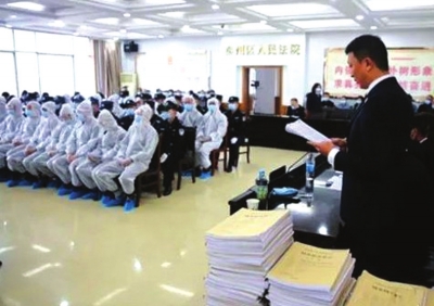 天水秦州區(qū)開審18人涉惡案 被控涉嫌敲詐勒索、尋釁滋事、開設賭場等