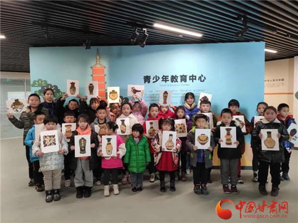 博物館里過(guò)臘八 武威這些孩子用五谷拼文物！