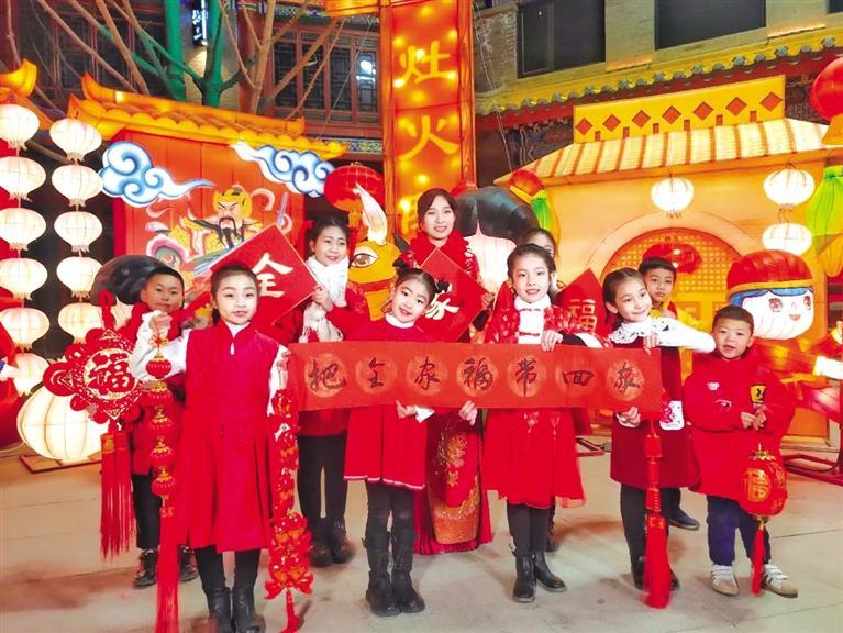 原創(chuàng)音樂電視《全家福》向蘭州市人民拜年！