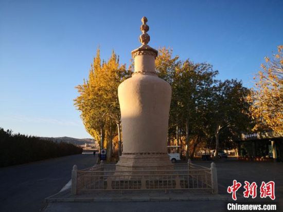 圖為2020年11月，沐浴在晨光中的莫高窟道士塔。(資料圖) 馮志軍 攝