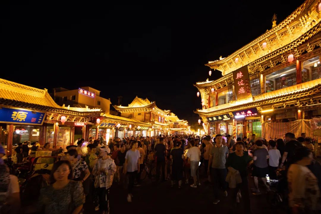 古風(fēng)、華美、浪漫、美味……現(xiàn)實(shí)版“清明上河圖”，就在這里！