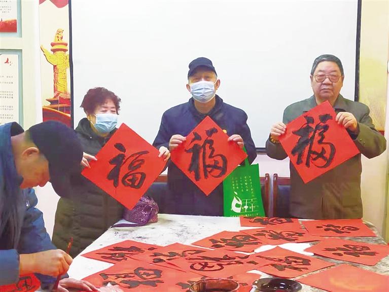 蘭州：“幸福敲門(mén) 新春送?！被顒?dòng)情暖萬(wàn)家